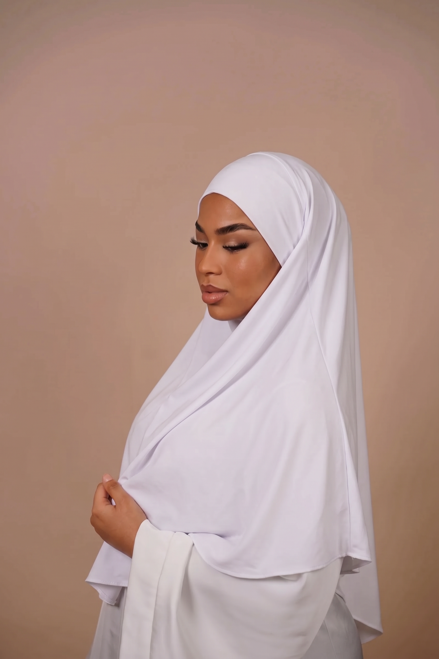 Ivory Veil Luxury Crystal Hemp Khimar