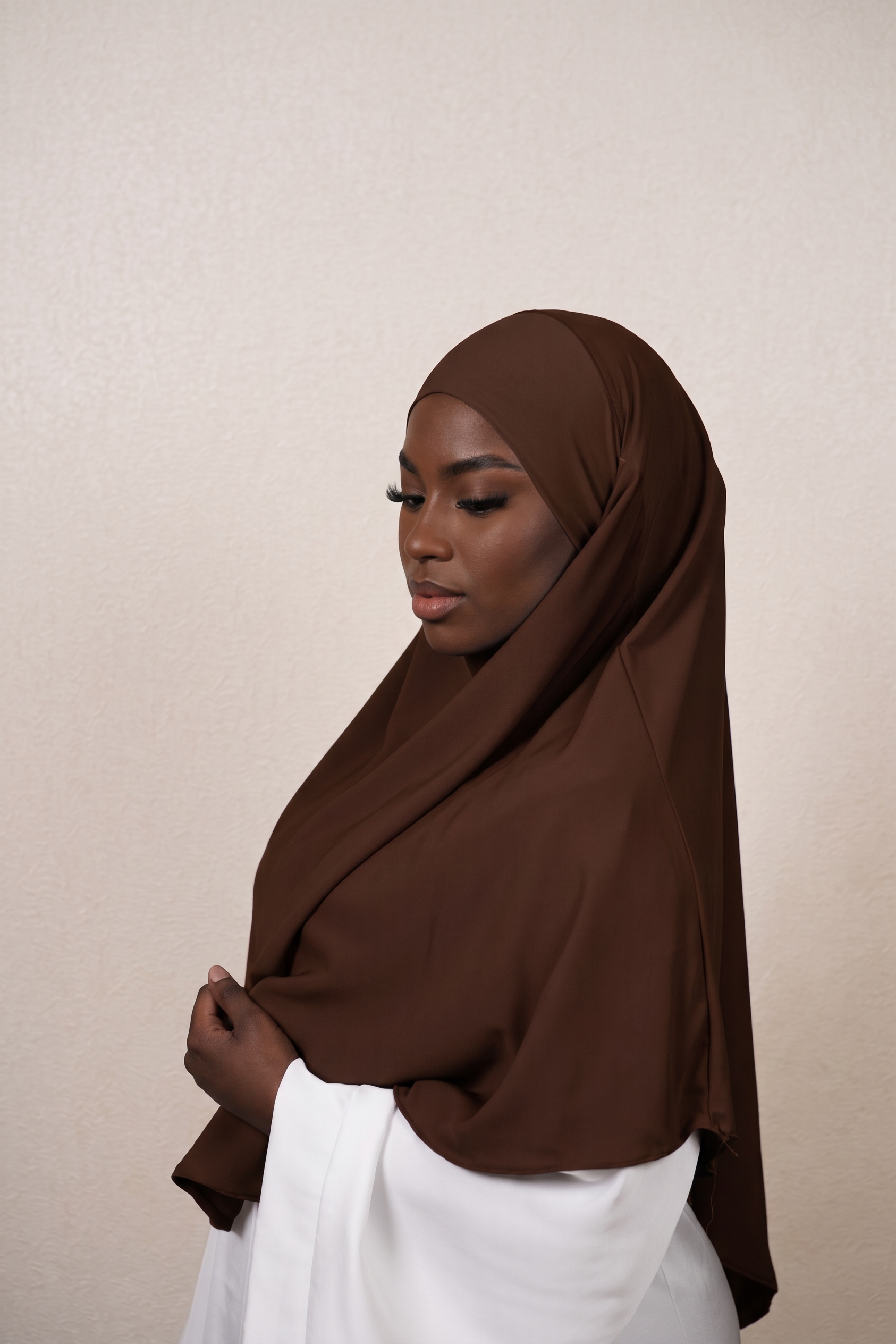 Cocoa Noir  Luxury Crystal Hemp Khimar